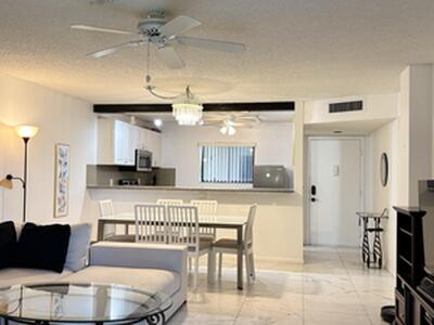 5130 Las Verdes Circle, Delray Beach, FL 33484