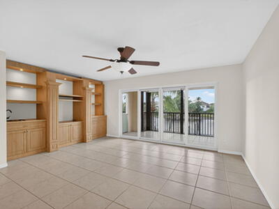 270 Captains Walk, Delray Beach, FL 33483