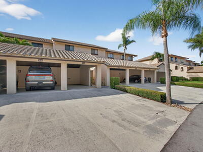 270 Captains Walk, Delray Beach, FL 33483