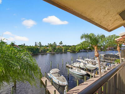 270 Captains Walk, Delray Beach, FL 33483