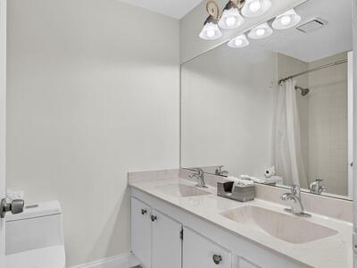 270 Captains Walk, Delray Beach, FL 33483