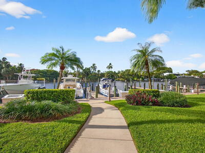 270 Captains Walk, Delray Beach, FL 33483