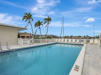 270 Captains Walk, Delray Beach, FL 33483