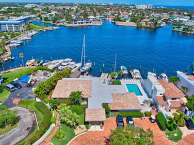 270 Captains Walk, Delray Beach, FL 33483