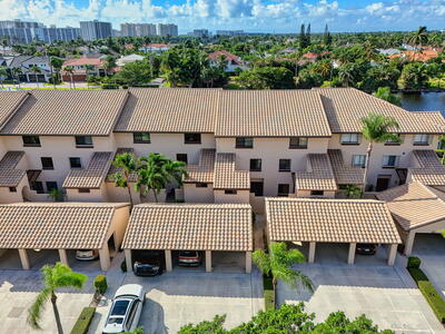 270 Captains Walk, Delray Beach, FL 33483