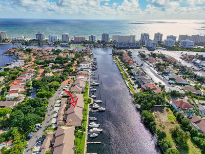 270 Captains Walk, Delray Beach, FL 33483