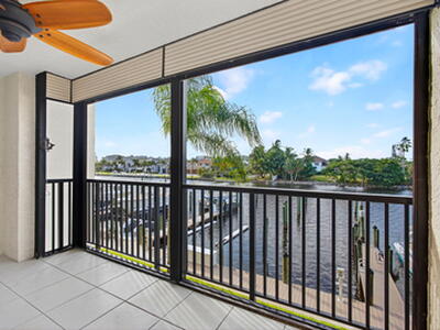 270 Captains Walk, Delray Beach, FL 33483