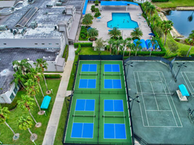 9892 Summerbrook Terrace, Boynton Beach, FL 33437