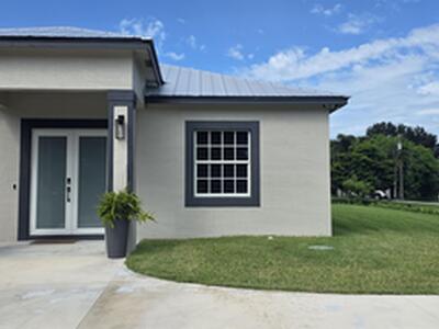 196 SW Paar Drive, Port Saint Lucie, FL 34953