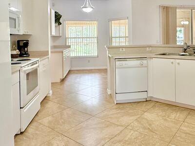 332 SW Glenwood Drive, Port Saint Lucie, FL 34984