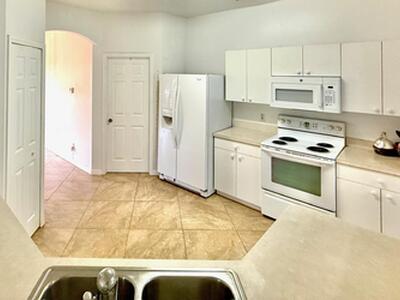 332 SW Glenwood Drive, Port Saint Lucie, FL 34984