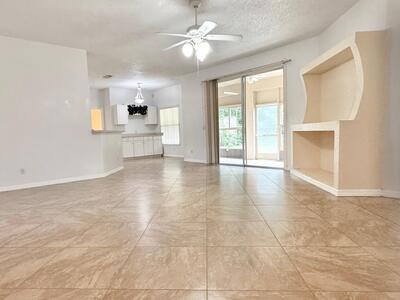 332 SW Glenwood Drive, Port Saint Lucie, FL 34984