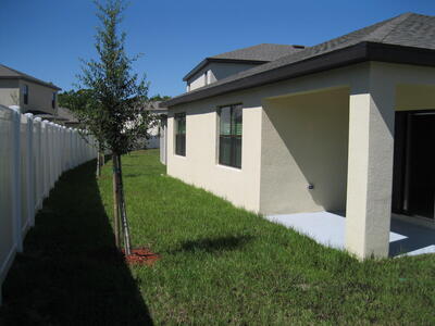 476 Seafoam Circle, Fort Pierce, FL 34945