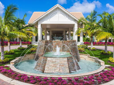 7975 Rockford Road, Boynton Beach, FL 33472