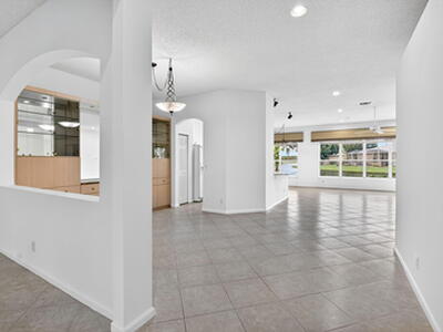 7975 Rockford Road, Boynton Beach, FL 33472