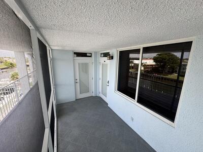 104 Paradise Harbour Blvd, North Palm Beach, FL 33408