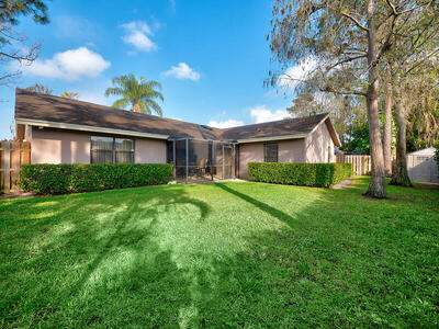 1572 Primrose Lane, Wellington, FL 33414