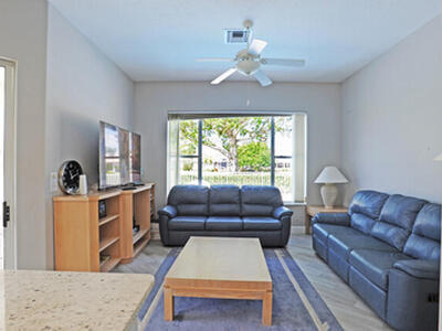 714 Pinehurst Way, Palm Beach Gardens, FL 33418