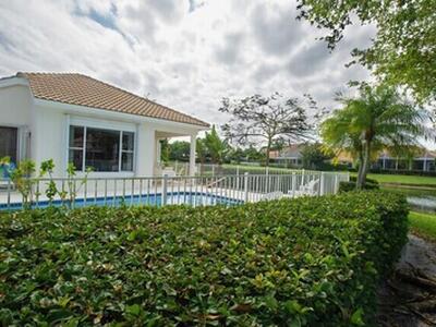 714 Pinehurst Way, Palm Beach Gardens, FL 33418