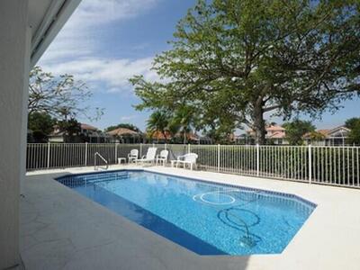 714 Pinehurst Way, Palm Beach Gardens, FL 33418