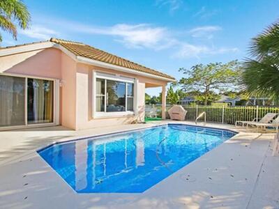 714 Pinehurst Way, Palm Beach Gardens, FL 33418