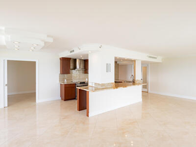 5070 N Ocean Drive, Singer Island, FL 33404