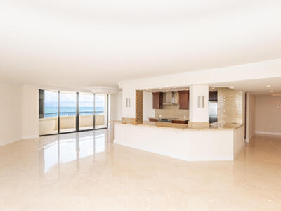 5070 N Ocean Drive, Singer Island, FL 33404