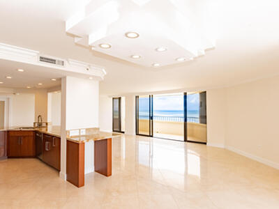 5070 N Ocean Drive, Singer Island, FL 33404