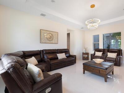 9124 Coral Isle Circle, Palm Beach Gardens, FL 33412