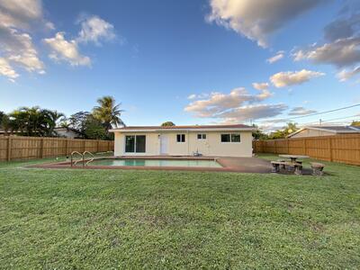 124 NW 9th Street, Boca Raton, FL 33432