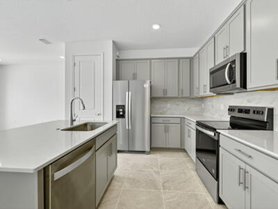 7596 SW Linus Lane, Stuart, FL 34997