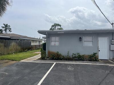 1421 SE 2nd Street, Deerfield Beach, FL 33441