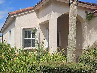 340 NW Breezy Point Loop, Port Saint Lucie, FL 34986