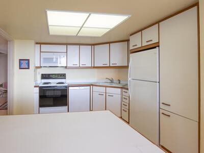 5080 N Ocean Drive, Singer Island, FL 33404