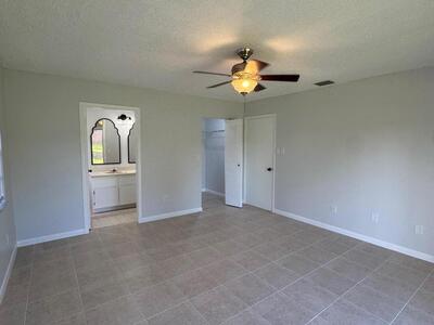 1427 Summit Run Circle, West Palm Beach, FL 33415
