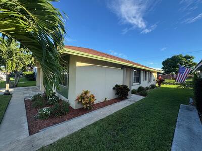 1427 Summit Run Circle, West Palm Beach, FL 33415