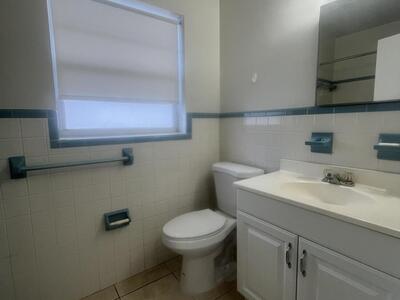 1017 SE 3rd Street, Deerfield Beach, FL 33441