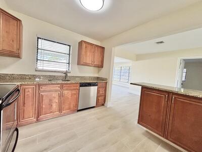 2201 NE 5th Avenue, Boca Raton, FL 33431