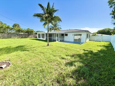 2201 NE 5th Avenue, Boca Raton, FL 33431