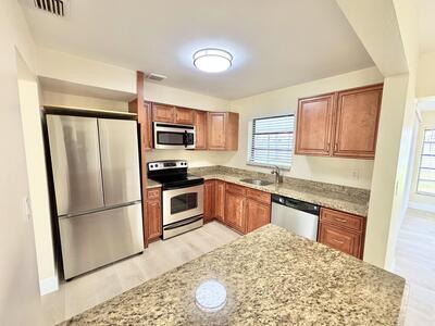 2201 NE 5th Avenue, Boca Raton, FL 33431