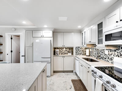 2508 Bay Drive, Pompano Beach, FL 33062