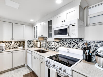 2508 Bay Drive, Pompano Beach, FL 33062