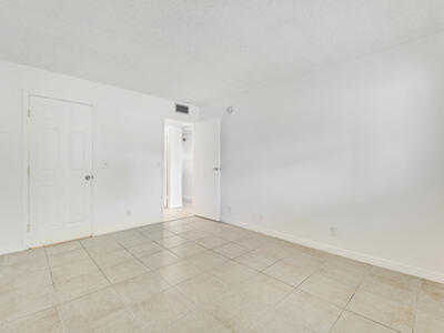 541 Saxony L, Delray Beach, FL 33446