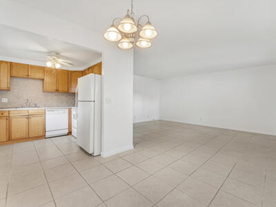 541 Saxony L, Delray Beach, FL 33446