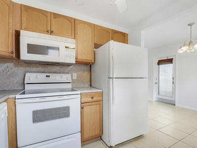 541 Saxony L, Delray Beach, FL 33446