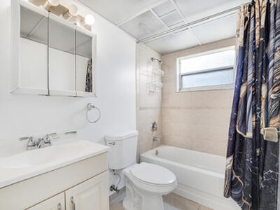 541 Saxony L, Delray Beach, FL 33446