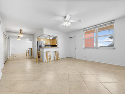2400 NE 10th Street, Pompano Beach, FL 33062