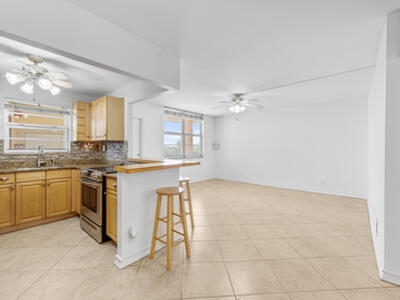 2400 NE 10th Street, Pompano Beach, FL 33062