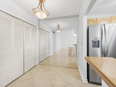 2400 NE 10th Street, Pompano Beach, FL 33062