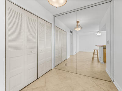 2400 NE 10th Street, Pompano Beach, FL 33062